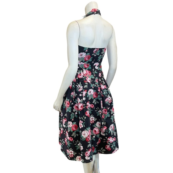 Vintage Retro-style 50’s Fit & Flare Floral Dress - Picture 7 of 15
